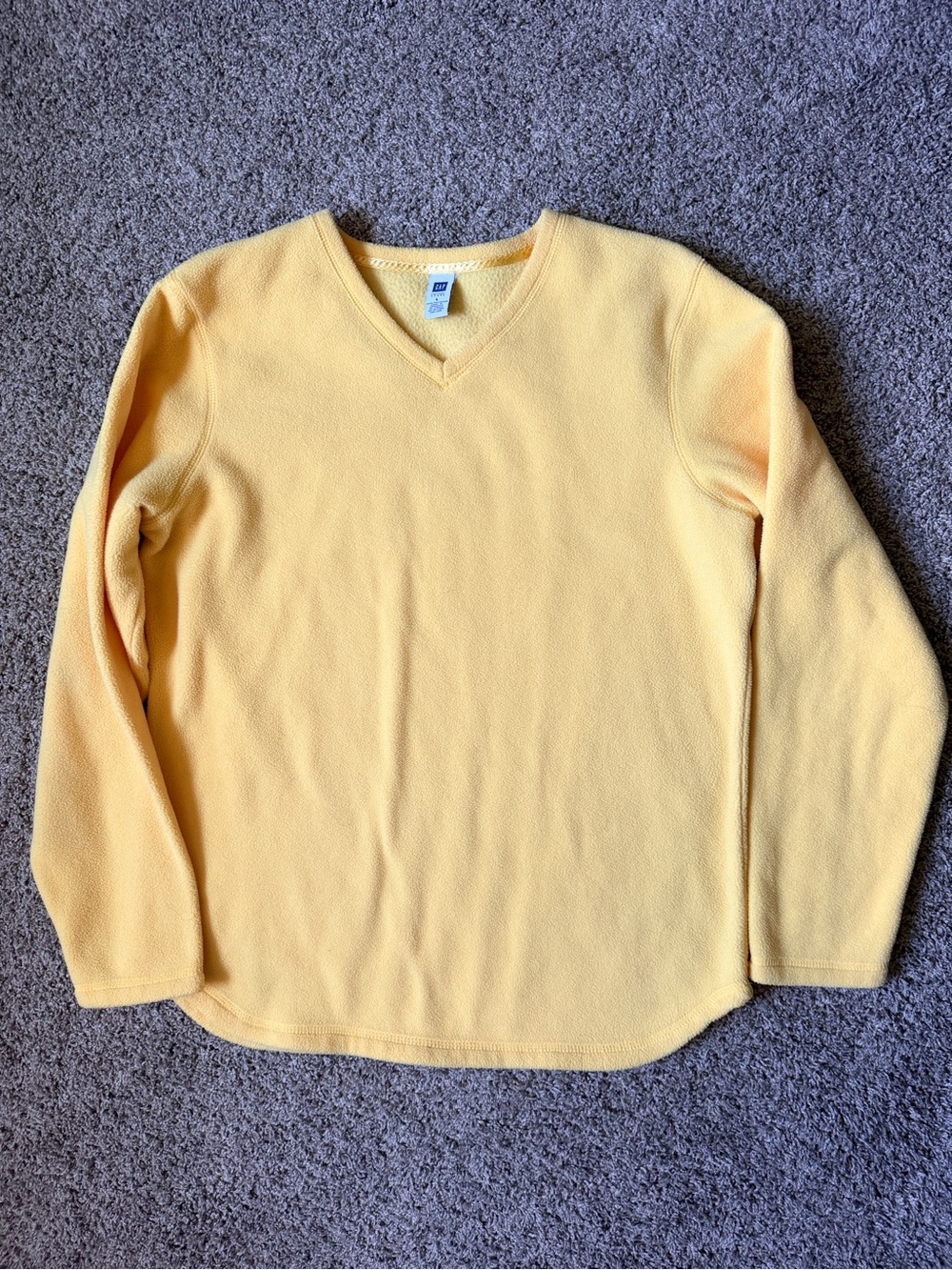 GAP Soft Butter Yellow V-Neck Fleece Pullover Y2K